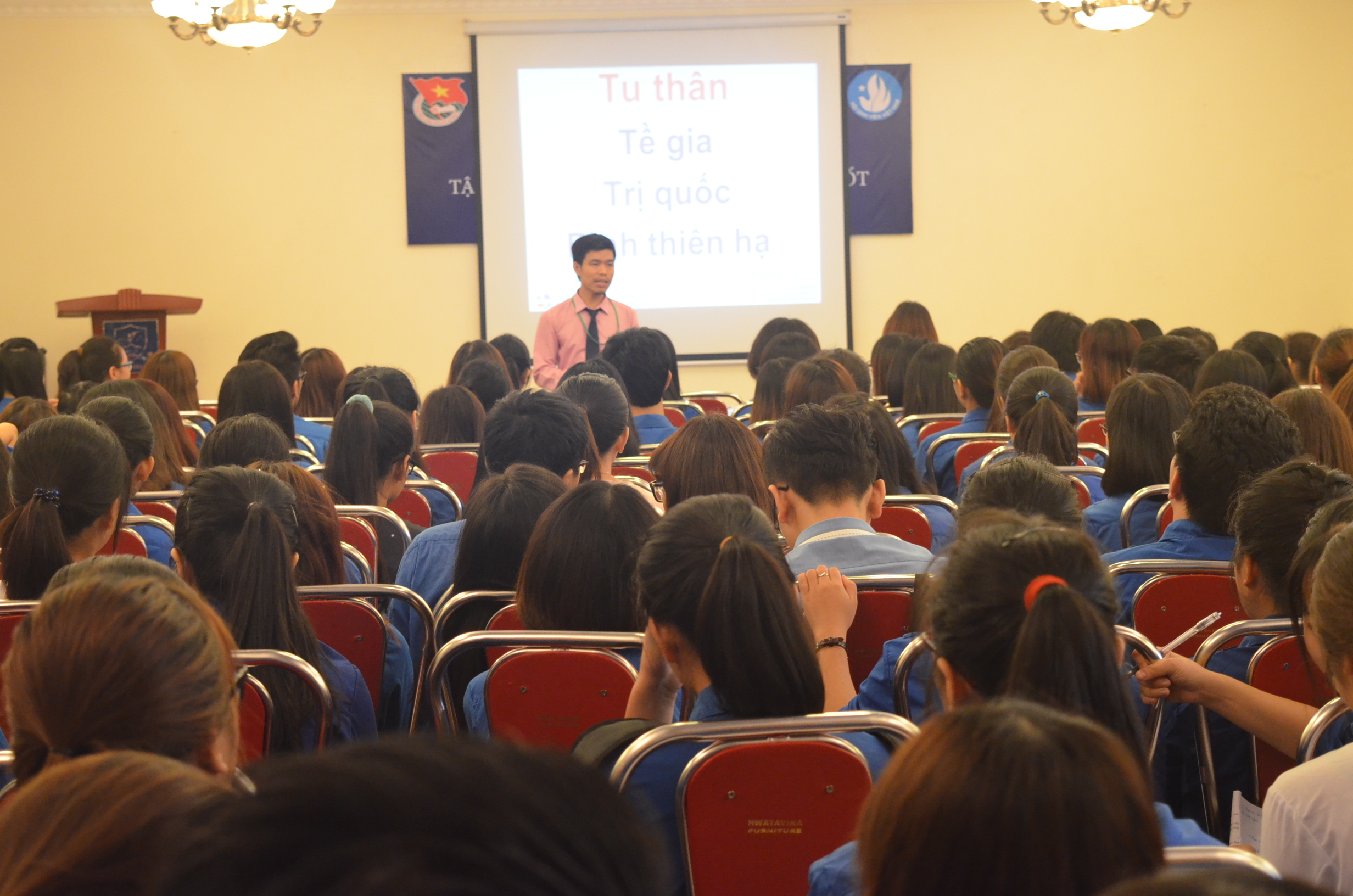 Kỹ năng mềm cho cán bộ Đoàn hội tại Đại Học Ngoại Ngữ